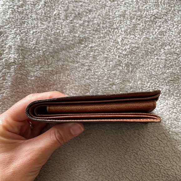 Louis Vuitton Wallet - Unisex - Picture 7 of 9